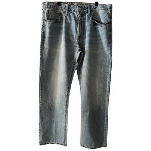 American Eagle Relaxed Straight Leg Jeans 34x30. Excellent condition. N…
